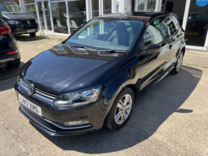 2017 Volkswagen Polo 1.2 Tsi Bluemotion Tech Match Edition in Black — image 6