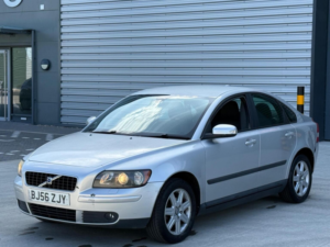 2007 Volvo S40 1.6 S 4dr in Silver — image 3