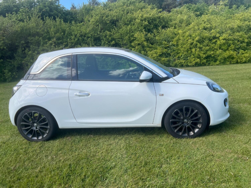 2014 Vauxhall Adam 1.2 16v Glam in White — image 1