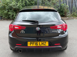2016 Alfa Romeo Giulietta 1.4 Tb Multiair Speciale Euro 6 (s/s) 5dr in Black — image 5