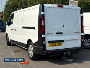 2022 Renault Trafic 2.0 Ll30 Blue Dci 150 Business Panel Van My22 in White — image 6