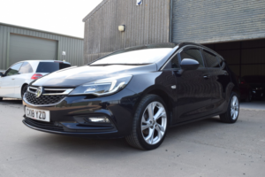 2018 Vauxhall Astra 1.4 I Turbo Sri in Blue — image 4