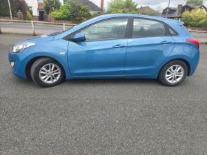 2014 Hyundai I30 1.6 Crdi Active Auto Euro 5 5dr in Blue — image 4