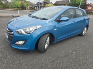 2014 Hyundai I30 1.6 Crdi Active Auto Euro 5 5dr in Blue — image 5