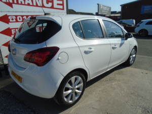 2017 Vauxhall Corsa 1.4i Ecotec Energy Hatchback 5dr Petrol Manual Euro 6 (a/c) (75 Ps) in White — image 5