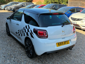 2015 Citroen Ds3 1.2 Puretech Dstyle Plus Euro 6 (s/s) 3dr in White — image 4