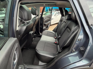 2017 Renault Kadjar 1.2 Tce Signature Nav Edc Euro 6 (s/s) 5dr in Grey — image 5
