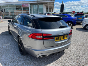 2013 Jaguar Xf 3.0d S V6 Portfolio Sportbrake Auto Euro 5 (s/s) 5dr in Grey — image 4
