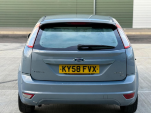 2008 Ford Focus 1.6 Style 5dr in Blue — image 6