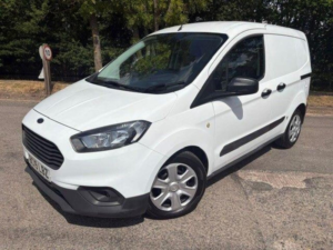 2019 Ford Transit Courier 1.5 Tdci Trend L1 Euro 6 5dr in White — image 3