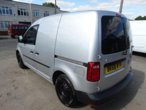 2018 Volkswagen Caddy 2.0 Tdi C20 Startline Swb Euro 6 (s/s) 5dr in Silver — image 6