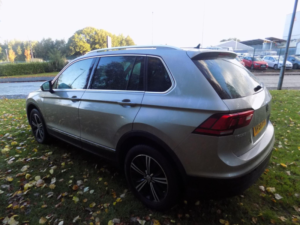 2016 Volkswagen Tiguan 2.0 Tdi Bluemotion Tech Se Navigation DSG 4motion Euro 6 (s/s) 5dr in Silver — image 4