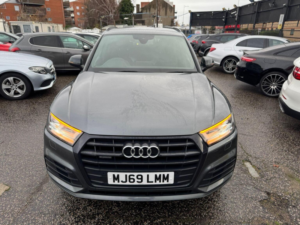 2019 Audi Q5 2.0 Tdi 40 Black Edition S Tronic Quattro Euro 6 (s/s) 5dr in Grey — image 3