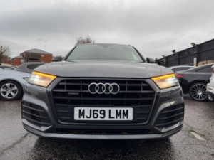 2019 Audi Q5 2.0 Tdi 40 Black Edition S Tronic Quattro Euro 6 (s/s) 5dr in Grey — image 5