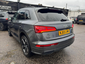 2019 Audi Q5 2.0 Tdi 40 Black Edition S Tronic Quattro Euro 6 (s/s) 5dr in Grey — image 6