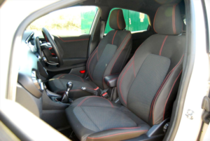 2020 Ford Puma St-Line 1.0 Ecoboost 155 Mhev - Sync 3 Sat Nav, Power Tailgate, Heated Seats - Fsh. Metropolis White in White — image 4