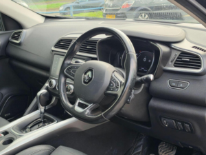 2019 Renault Kadjar 1.3 Tce Gt Line Edc Euro 6 (s/s) 5dr in Black — image 4