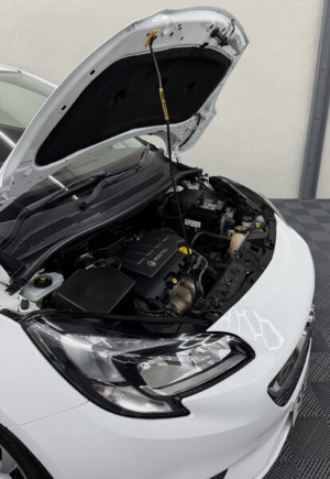 2015 Vauxhall Corsa 1.4 Corsa Excite Ac Ecoflex 3dr in White — image 5