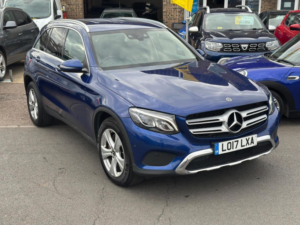 2017 Mercedes-Benz Glc 2.1 Glc220d Sport G-Tronic 4matic Euro 6 (s/s) 5dr in Blue — image 5