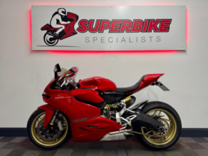 2014 Ducati 899 Panigale 899 in Red — image 6