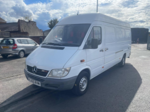 2005 Mercedes-Benz Sprinter 2.2 Cdi 311 Refrigerated Van 4dr (lwb) in White — image 2