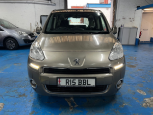 2013 Peugeot Partner Tepee 1.6 Hdi Tepee S in Bronze — image 4