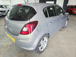 2013 Vauxhall Corsa 1.2 16v Sxi in Brown — image 5