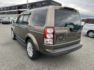 2011 Land Rover Discovery 4 5.0 V8 Se Automatic 7 Seater in Bronze — image 3