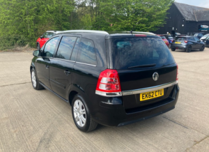 2012 Vauxhall Zafira 1.7 Cdti Ecoflex Design in Black — image 4