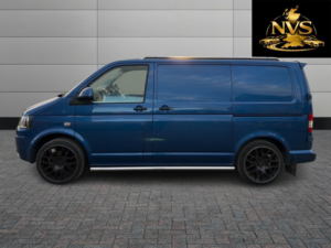 2010 Volkswagen Transporter 2.0 Tdi T26 in Blue — image 4
