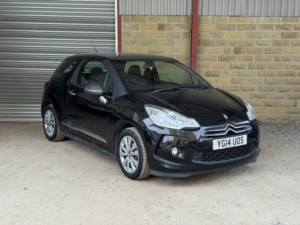 2014 Citroen Ds3 1.2 Vti Dsign in Black — image 3
