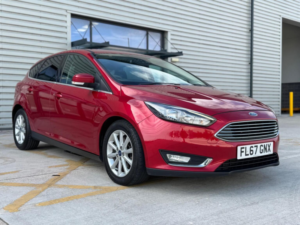 2017 Ford Focus 2.0 Tdci Titanium Powershift Euro 6 (s/s) 5dr in Red — image 5