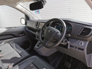 2021 Peugeot E-Expert E 1200 75kwh Professional in Pink — image 4
