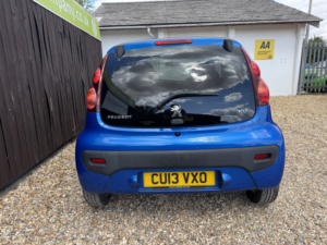 2013 Peugeot 107 1.0 12v Allure in Blue — image 5