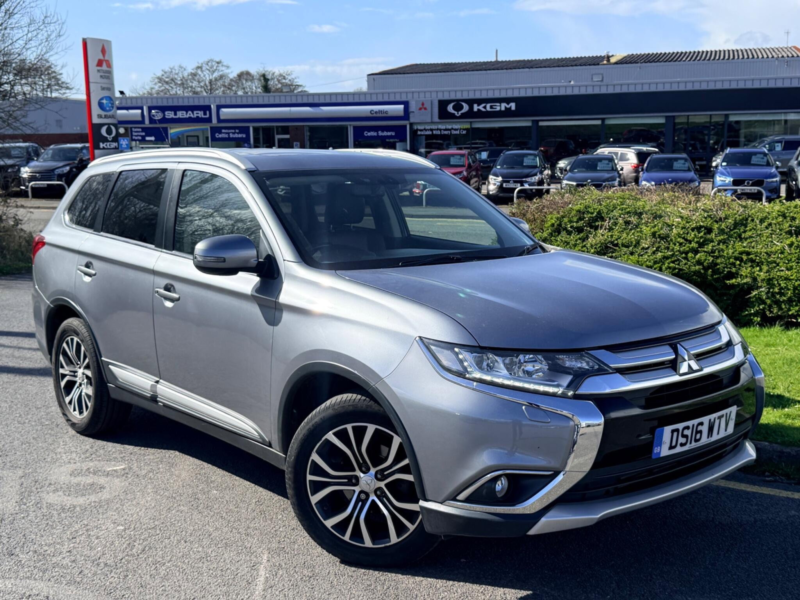 2016 Mitsubishi Outlander 2.2 Di-D Gx4 Auto 4WD Euro 6 5dr in Grey — image 1