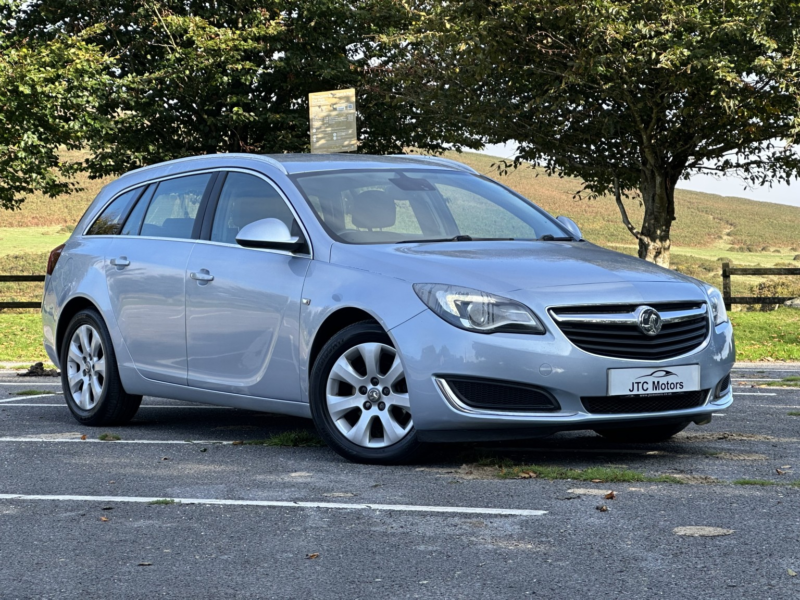 2015 Vauxhall Insignia 2.0 Cdti Ecoflex Tech Line in Silver — image 1