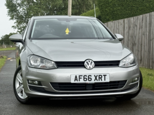 2016 Volkswagen Golf 2.0 Tdi Bluemotion Tech Match Edition in Grey — image 2