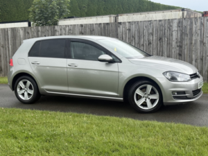 2016 Volkswagen Golf 2.0 Tdi Bluemotion Tech Match Edition in Grey — image 6