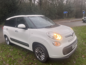 2014 Fiat 500l 1.3 500l Mpw Lounge 1.3 Multijet 85hp Dualogic in White — image 2