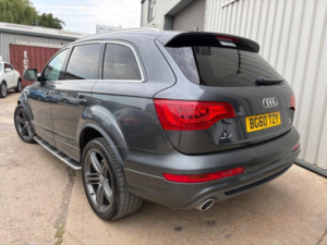 2010 Audi Q7 3.0 Tdi V6 S Line Tiptronic Quattro Euro 5 5dr in Grey — image 4