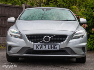 2017 Volvo V40 2.0 D3 R-Design Nav Plus Euro 6 (s/s) 5dr in Silver — image 2