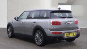 2016 MINI Clubman 1.5 Cooper Auto Euro 6 (s/s) 6dr in Silver — image 4