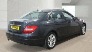 2013 Mercedes-Benz C Class 1.6 C180 Blueefficiency Executive Se G-Tronic+ Euro 5 (s/s) 4dr in Black — image 5