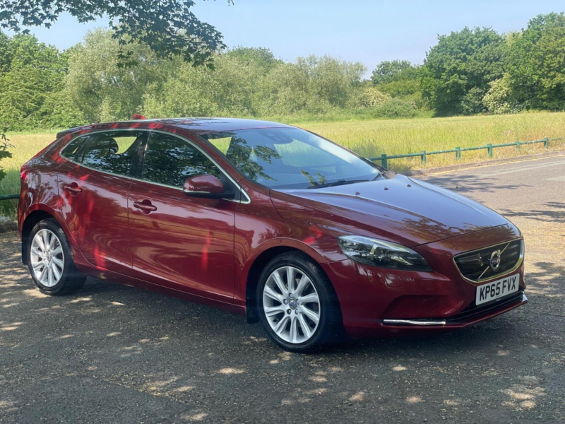 2015 Volvo V40 2.0 D2 Se Lux Nav Euro 6 (s/s) 5dr in Red — image 1