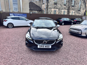 2019 Volvo V40 2.0 T2 R-Design Edition Euro 6 (s/s) 5dr in Black — image 3