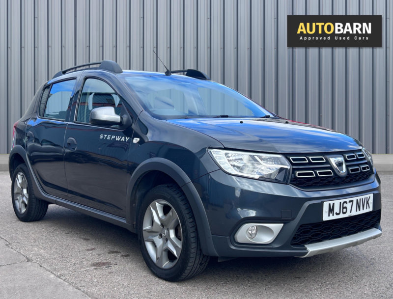 2017 Dacia Sandero Stepway 1.5 Dci Laureate Hatchback 5dr Diesel Manual Euro 6 (s/s) (90 Ps) in Grey — image 1