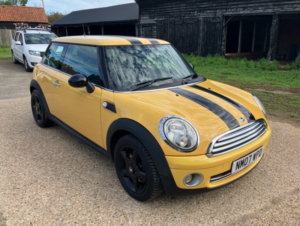 2007 MINI Hatch 1.4 One Hatch in Yellow — image 2