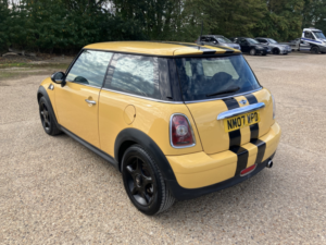 2007 MINI Hatch 1.4 One Hatch in Yellow — image 4