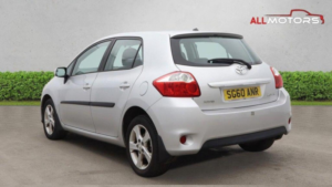 2010 Toyota Auris 1.33 Dual Vvt-I Tr Euro 4 (s/s) 5dr in Silver — image 3
