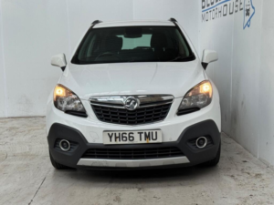 2016 Vauxhall Mokka 1.6i Exclusiv 2WD Euro 6 (s/s) 5dr in White — image 2